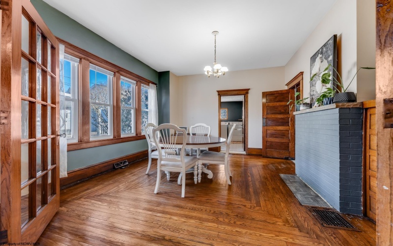 831 Main Street, Grafton, West Virginia 26354, 3 Bedrooms Bedrooms, 8 Rooms Rooms,2 BathroomsBathrooms,Single Family Detached,For Sale,Main,10163213