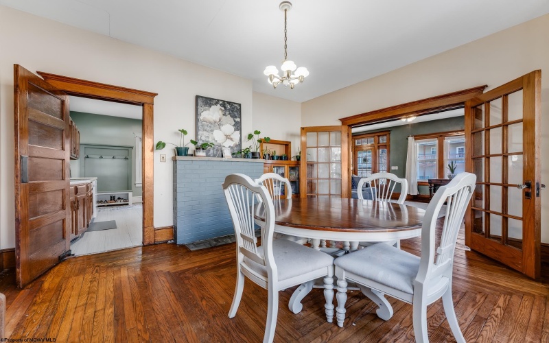 831 Main Street, Grafton, West Virginia 26354, 3 Bedrooms Bedrooms, 8 Rooms Rooms,2 BathroomsBathrooms,Single Family Detached,For Sale,Main,10163213