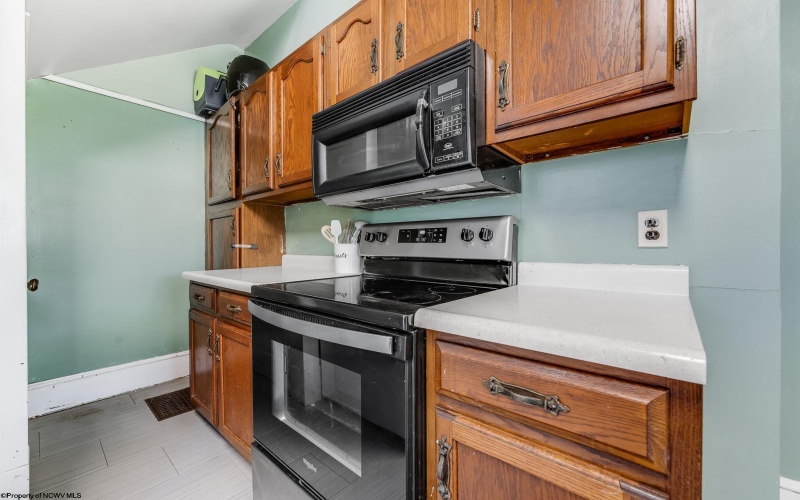 831 Main Street, Grafton, West Virginia 26354, 3 Bedrooms Bedrooms, 8 Rooms Rooms,2 BathroomsBathrooms,Single Family Detached,For Sale,Main,10163213