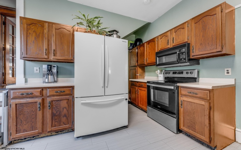 831 Main Street, Grafton, West Virginia 26354, 3 Bedrooms Bedrooms, 8 Rooms Rooms,2 BathroomsBathrooms,Single Family Detached,For Sale,Main,10163213