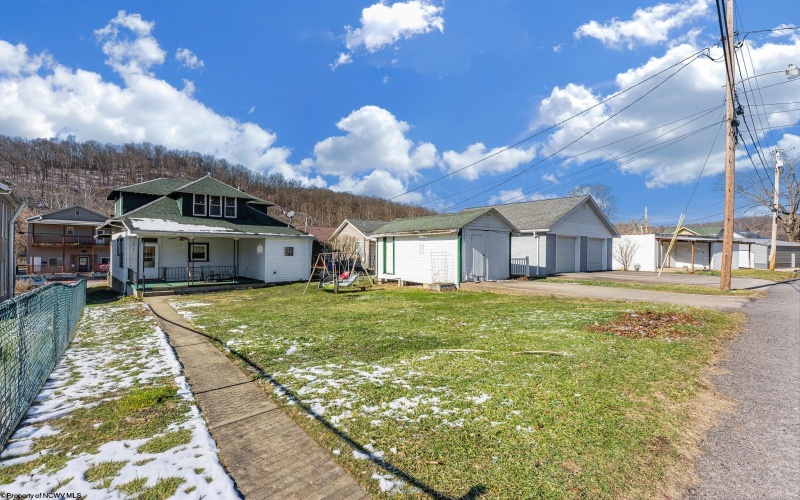 831 Main Street, Grafton, West Virginia 26354, 3 Bedrooms Bedrooms, 8 Rooms Rooms,2 BathroomsBathrooms,Single Family Detached,For Sale,Main,10163213