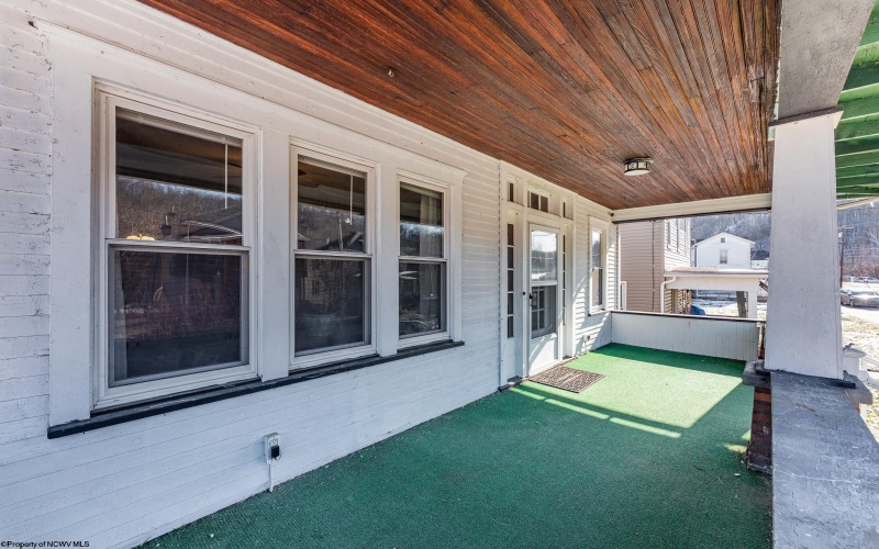 831 Main Street, Grafton, West Virginia 26354, 3 Bedrooms Bedrooms, 8 Rooms Rooms,2 BathroomsBathrooms,Single Family Detached,For Sale,Main,10163213