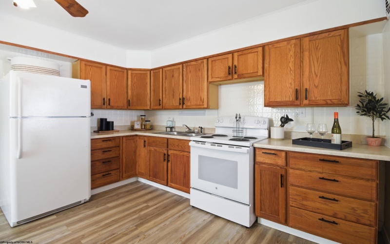 1237 Bellaire Street, Fairmont, West Virginia 26554, 3 Bedrooms Bedrooms, 5 Rooms Rooms,1 BathroomBathrooms,Single Family Detached,For Sale,Bellaire,10163218 1237 Bellaire Street, Fairmont, West Virginia 26554, 3 Bedrooms Bedrooms, 5 Rooms Rooms,1 BathroomBathrooms,Single Family Detached,For Sale,Bellaire,10163218