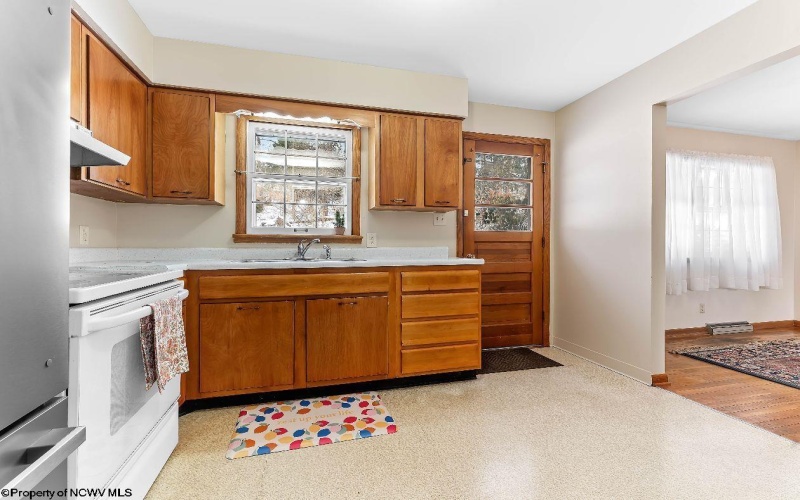 648 Vista Place, Morgantown, West Virginia 26505, 3 Bedrooms Bedrooms, 6 Rooms Rooms,2 BathroomsBathrooms,Single Family Detached,For Sale,Vista,10163220