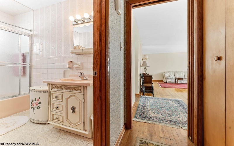 648 Vista Place, Morgantown, West Virginia 26505, 3 Bedrooms Bedrooms, 6 Rooms Rooms,2 BathroomsBathrooms,Single Family Detached,For Sale,Vista,10163220