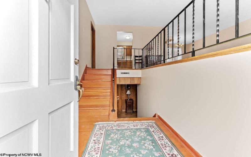 648 Vista Place, Morgantown, West Virginia 26505, 3 Bedrooms Bedrooms, 6 Rooms Rooms,2 BathroomsBathrooms,Single Family Detached,For Sale,Vista,10163220