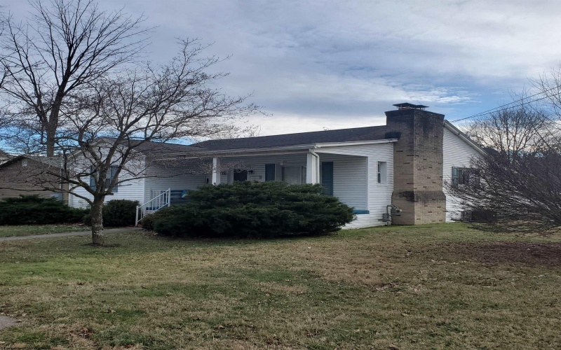 325 Central Street, Elkins, West Virginia 26241, 2 Bedrooms Bedrooms, 6 Rooms Rooms,2 BathroomsBathrooms,Single Family Detached,For Sale,Central,10163185