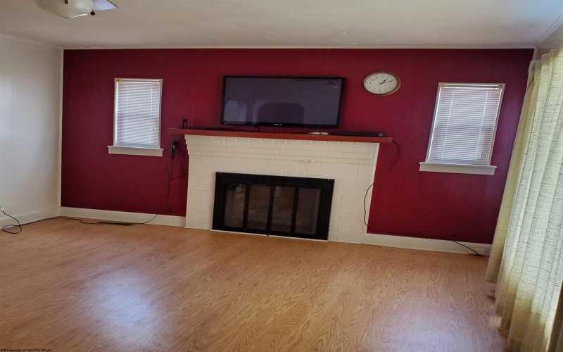 325 Central Street, Elkins, West Virginia 26241, 2 Bedrooms Bedrooms, 6 Rooms Rooms,2 BathroomsBathrooms,Single Family Detached,For Sale,Central,10163185