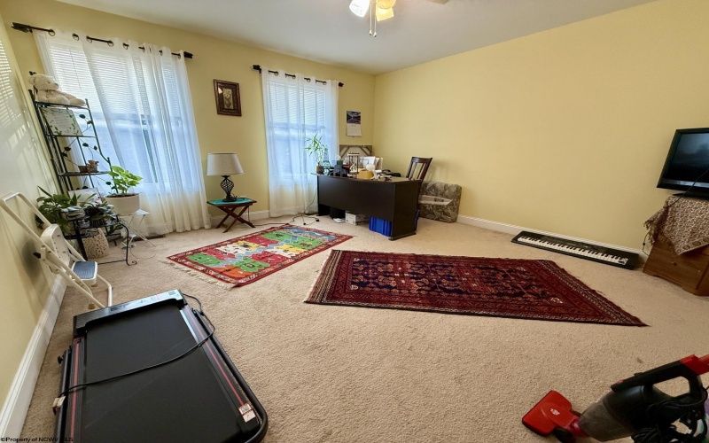 309 Sonoma Way, Morgantown, West Virginia 26505, 4 Bedrooms Bedrooms, 7 Rooms Rooms,2 BathroomsBathrooms,Single Family Attached,For Sale,Sonoma,10163225