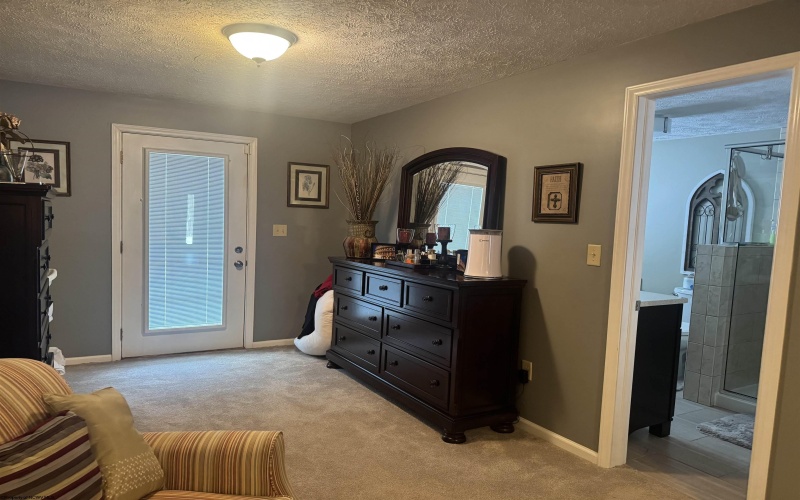 402 Nutter Run Road, Clarksburg, West Virginia 26301-4472, 3 Bedrooms Bedrooms, 6 Rooms Rooms,2 BathroomsBathrooms,Single Family Detached,For Sale,Nutter Run,10163228