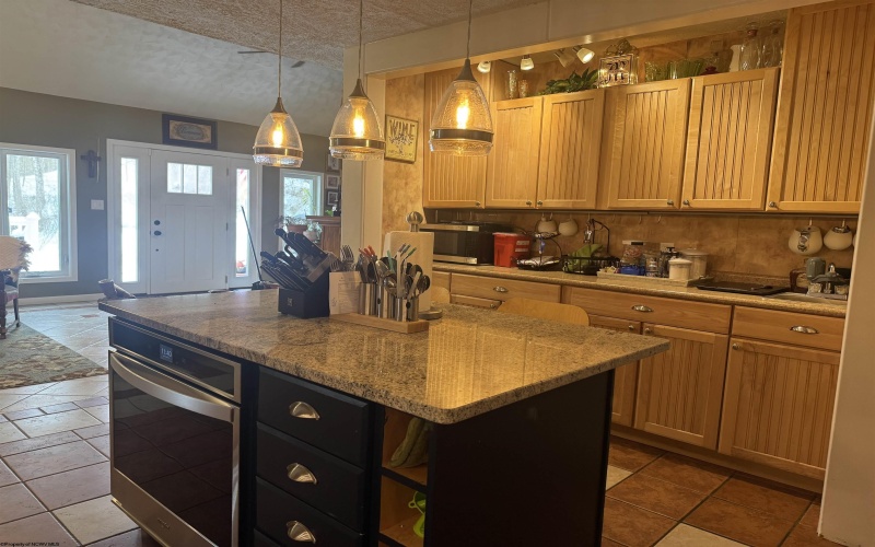 402 Nutter Run Road, Clarksburg, West Virginia 26301-4472, 3 Bedrooms Bedrooms, 6 Rooms Rooms,2 BathroomsBathrooms,Single Family Detached,For Sale,Nutter Run,10163228