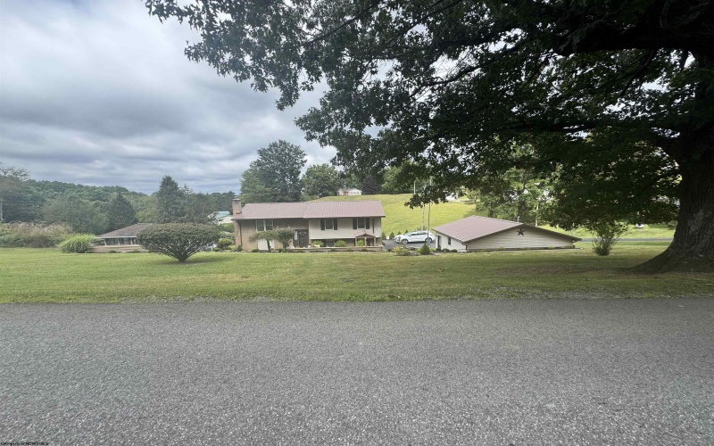 484 Red Knob Road, Buckhannon, West Virginia 26201, 4 Bedrooms Bedrooms, 8 Rooms Rooms,3 BathroomsBathrooms,Single Family Detached,For Sale,Red Knob,10161308