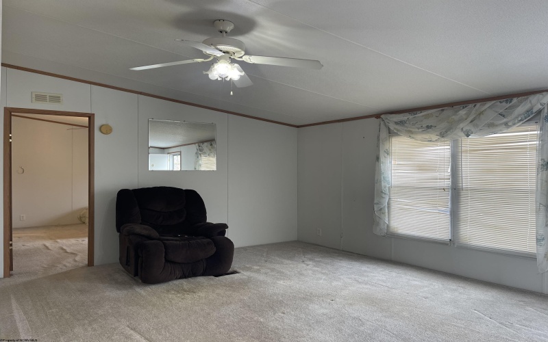 505 Kanawha Street, Gassaway, West Virginia 26624, 3 Bedrooms Bedrooms, 6 Rooms Rooms,2 BathroomsBathrooms,Single Family Detached,For Sale,Kanawha,10163226