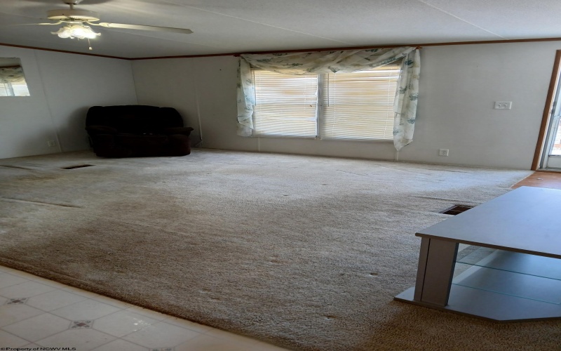 505 Kanawha Street, Gassaway, West Virginia 26624, 3 Bedrooms Bedrooms, 6 Rooms Rooms,2 BathroomsBathrooms,Single Family Detached,For Sale,Kanawha,10163226