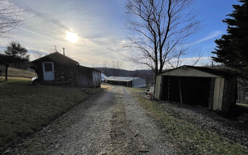 505 Kanawha Street, Gassaway, West Virginia 26624, 3 Bedrooms Bedrooms, 6 Rooms Rooms,2 BathroomsBathrooms,Single Family Detached,For Sale,Kanawha,10163226