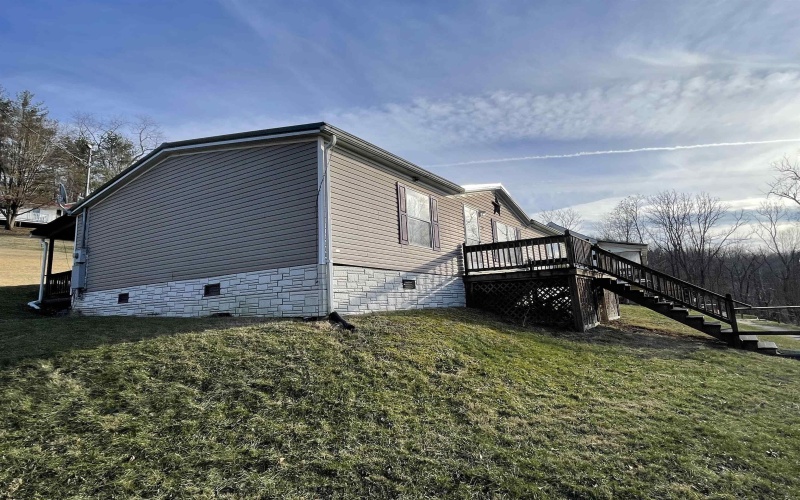 505 Kanawha Street, Gassaway, West Virginia 26624, 3 Bedrooms Bedrooms, 6 Rooms Rooms,2 BathroomsBathrooms,Single Family Detached,For Sale,Kanawha,10163226