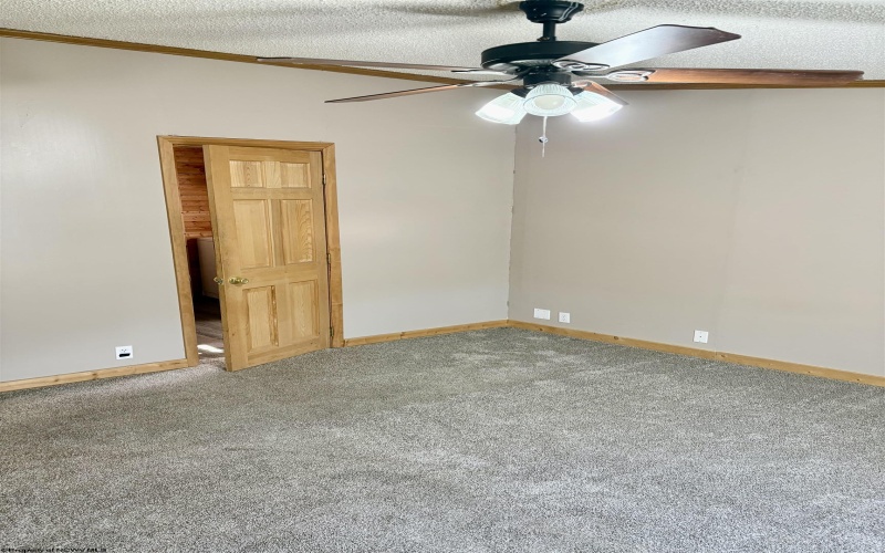 13 Southgate Drive, Fairmont, West Virginia 26554, 3 Bedrooms Bedrooms, 5 Rooms Rooms,2 BathroomsBathrooms,Single Family Detached,For Sale,Southgate,10163227