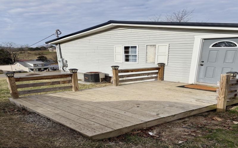 13 Southgate Drive, Fairmont, West Virginia 26554, 3 Bedrooms Bedrooms, 5 Rooms Rooms,2 BathroomsBathrooms,Single Family Detached,For Sale,Southgate,10163227