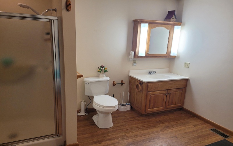 397 Monroe Avenue, Weston, West Virginia 26452, 3 Bedrooms Bedrooms, 6 Rooms Rooms,3 BathroomsBathrooms,Single Family Detached,For Sale,Monroe,10162213