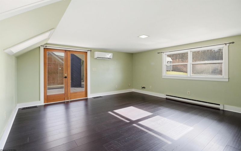 130 Saint Francis Way, Bridgeport, West Virginia 26330, 4 Bedrooms Bedrooms, 9 Rooms Rooms,3 BathroomsBathrooms,Single Family Detached,For Sale,Saint Francis,10163231