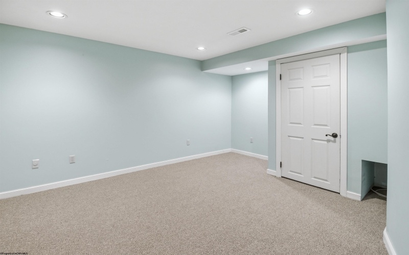 130 Saint Francis Way, Bridgeport, West Virginia 26330, 4 Bedrooms Bedrooms, 9 Rooms Rooms,3 BathroomsBathrooms,Single Family Detached,For Sale,Saint Francis,10163231