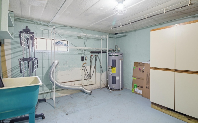 130 Saint Francis Way, Bridgeport, West Virginia 26330, 4 Bedrooms Bedrooms, 9 Rooms Rooms,3 BathroomsBathrooms,Single Family Detached,For Sale,Saint Francis,10163231