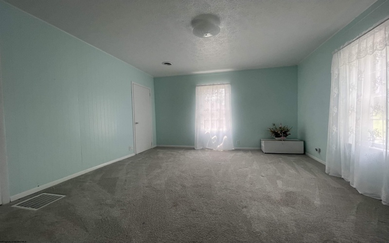 146 Barbour Street, Buckhannon, West Virginia 26201-2350, 3 Bedrooms Bedrooms, 7 Rooms Rooms,2 BathroomsBathrooms,Single Family Detached,For Sale,Barbour,10160694