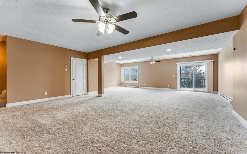 39 Sundance Drive, Morgantown, West Virginia 26508, 6 Bedrooms Bedrooms, 9 Rooms Rooms,3 BathroomsBathrooms,Single Family Detached,For Sale,Sundance,10163233