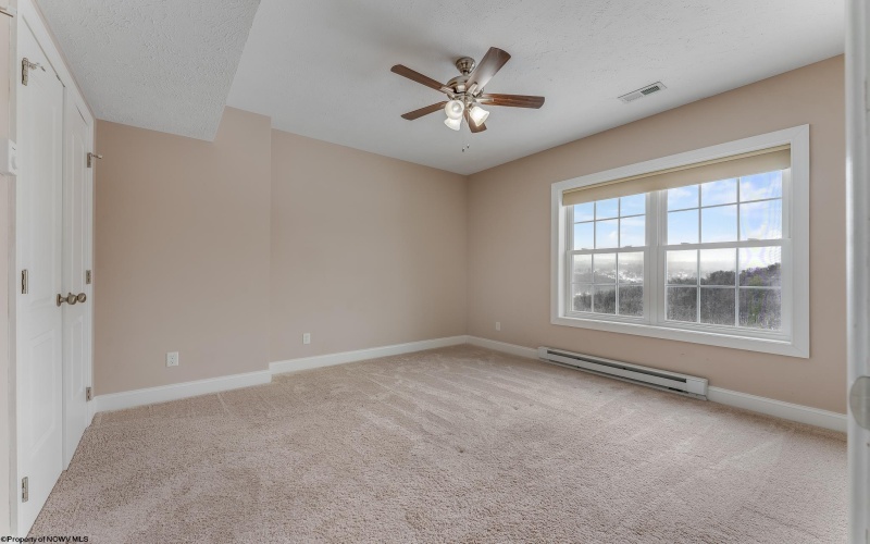 39 Sundance Drive, Morgantown, West Virginia 26508, 6 Bedrooms Bedrooms, 9 Rooms Rooms,3 BathroomsBathrooms,Single Family Detached,For Sale,Sundance,10163233