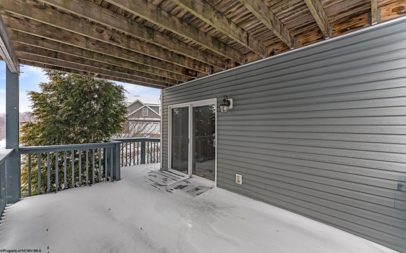 39 Sundance Drive, Morgantown, West Virginia 26508, 6 Bedrooms Bedrooms, 9 Rooms Rooms,3 BathroomsBathrooms,Single Family Detached,For Sale,Sundance,10163233