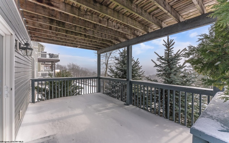 39 Sundance Drive, Morgantown, West Virginia 26508, 6 Bedrooms Bedrooms, 9 Rooms Rooms,3 BathroomsBathrooms,Single Family Detached,For Sale,Sundance,10163233