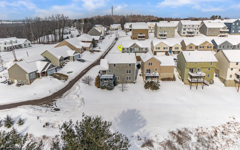 39 Sundance Drive, Morgantown, West Virginia 26508, 6 Bedrooms Bedrooms, 9 Rooms Rooms,3 BathroomsBathrooms,Single Family Detached,For Sale,Sundance,10163233