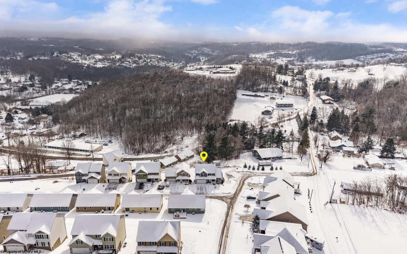 39 Sundance Drive, Morgantown, West Virginia 26508, 6 Bedrooms Bedrooms, 9 Rooms Rooms,3 BathroomsBathrooms,Single Family Detached,For Sale,Sundance,10163233