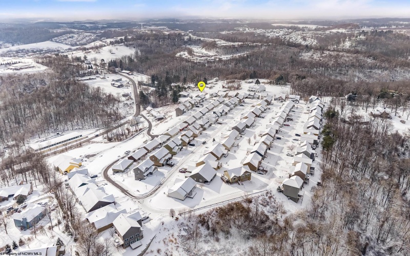 39 Sundance Drive, Morgantown, West Virginia 26508, 6 Bedrooms Bedrooms, 9 Rooms Rooms,3 BathroomsBathrooms,Single Family Detached,For Sale,Sundance,10163233