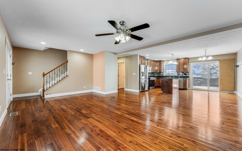 39 Sundance Drive, Morgantown, West Virginia 26508, 6 Bedrooms Bedrooms, 9 Rooms Rooms,3 BathroomsBathrooms,Single Family Detached,For Sale,Sundance,10163233