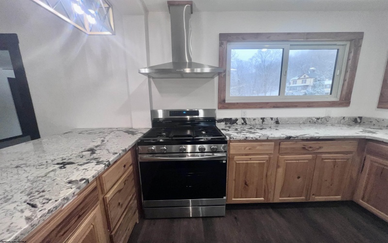 119 Heavner Avenue, Elkins, West Virginia 26241-9999, 4 Bedrooms Bedrooms, 10 Rooms Rooms,2 BathroomsBathrooms,Single Family Detached,For Sale,Heavner,10163236