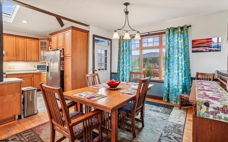 53 Park Drive, Davis, West Virginia 26260, 5 Bedrooms Bedrooms, 9 Rooms Rooms,4 BathroomsBathrooms,Single Family Detached,For Sale,Park,10163031