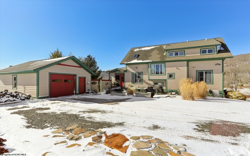 53 Park Drive, Davis, West Virginia 26260, 5 Bedrooms Bedrooms, 9 Rooms Rooms,4 BathroomsBathrooms,Single Family Detached,For Sale,Park,10163031