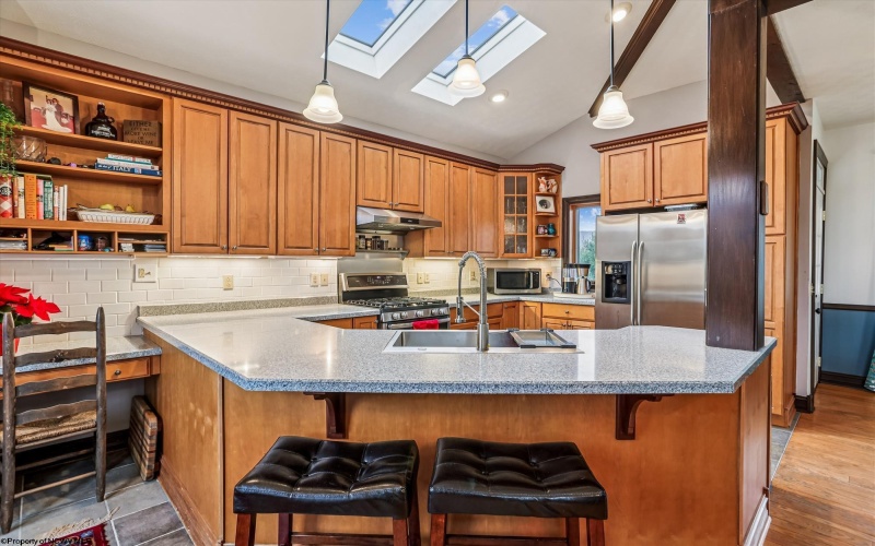 53 Park Drive, Davis, West Virginia 26260, 5 Bedrooms Bedrooms, 9 Rooms Rooms,4 BathroomsBathrooms,Single Family Detached,For Sale,Park,10163031