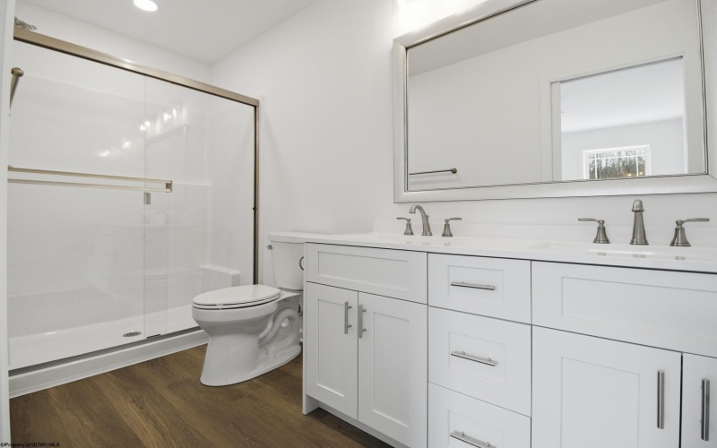 105 Frisco Lane, Bridgeport, West Virginia 26330, 3 Bedrooms Bedrooms, 5 Rooms Rooms,2 BathroomsBathrooms,Single Family Attached,For Sale,Frisco,10163243