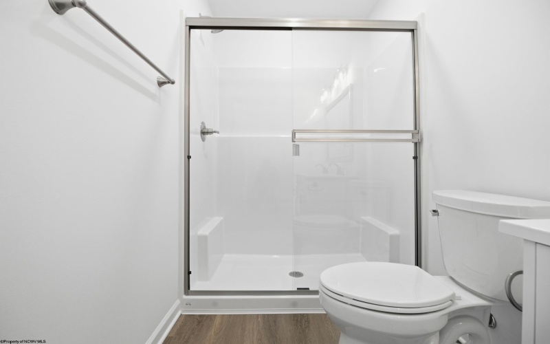 105 Frisco Lane, Bridgeport, West Virginia 26330, 3 Bedrooms Bedrooms, 5 Rooms Rooms,2 BathroomsBathrooms,Single Family Attached,For Sale,Frisco,10163243