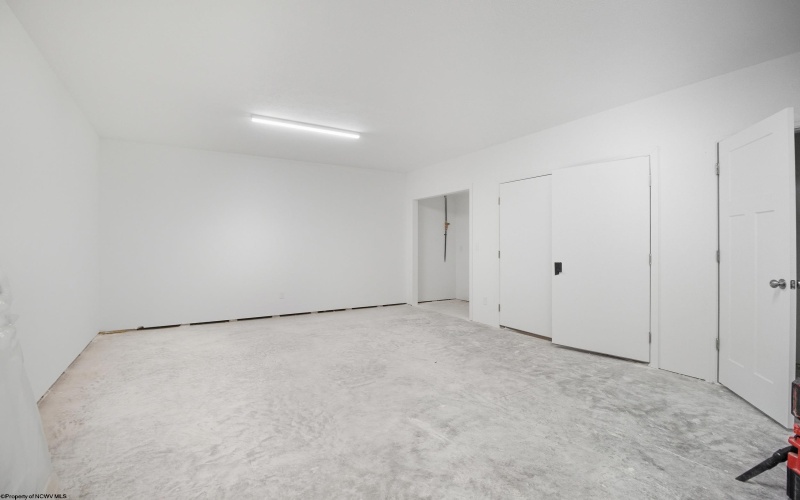 105 Frisco Lane, Bridgeport, West Virginia 26330, 3 Bedrooms Bedrooms, 5 Rooms Rooms,2 BathroomsBathrooms,Single Family Attached,For Sale,Frisco,10163243