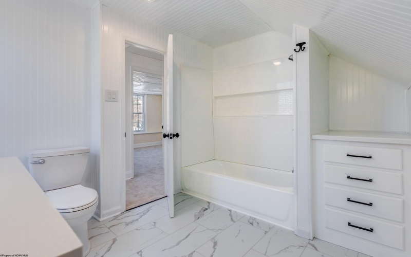 59 Monongahela Avenue, Westover, West Virginia 26501, 3 Bedrooms Bedrooms, 7 Rooms Rooms,2 BathroomsBathrooms,Single Family Detached,For Sale,Monongahela,10163237