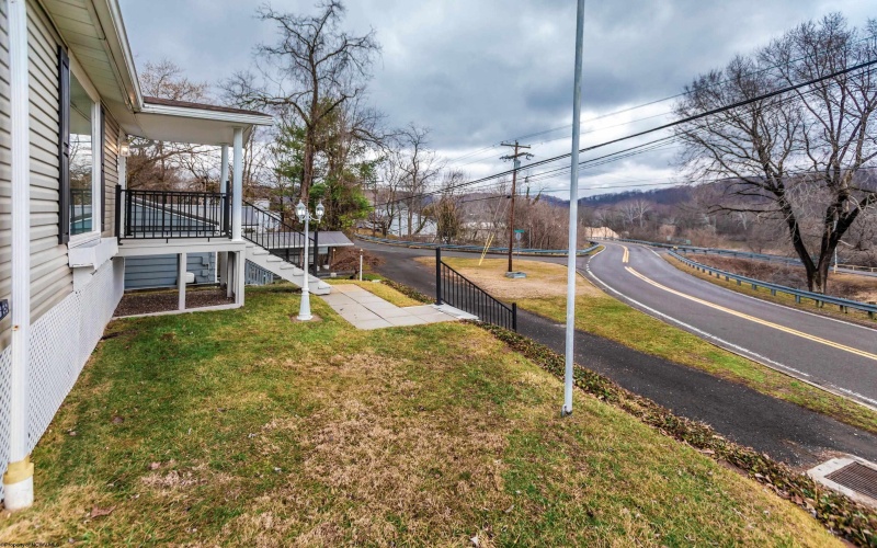 59 Monongahela Avenue, Westover, West Virginia 26501, 3 Bedrooms Bedrooms, 7 Rooms Rooms,2 BathroomsBathrooms,Single Family Detached,For Sale,Monongahela,10163237