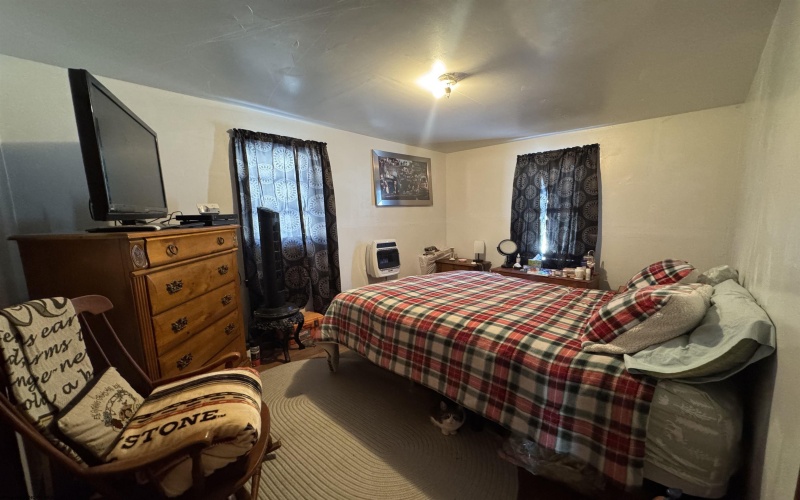 245 Riverside Drive, Weston, West Virginia 26452, 2 Bedrooms Bedrooms, 6 Rooms Rooms,1 BathroomBathrooms,Single Family Detached,For Sale,Riverside,10163247