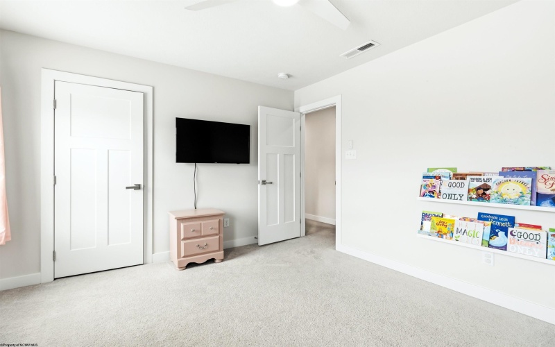 234 Falling Water Lane, Morgantown, West Virginia 26508, 4 Bedrooms Bedrooms, 8 Rooms Rooms,2 BathroomsBathrooms,Single Family Detached,For Sale,Falling Water,10163250