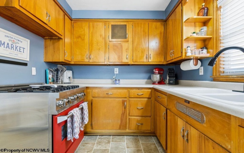 1511 Franklin Avenue, Clarksburg, West Virginia 26301, 2 Bedrooms Bedrooms, 6 Rooms Rooms,1 BathroomBathrooms,Single Family Detached,For Sale,Franklin,10163249