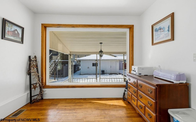 1511 Franklin Avenue, Clarksburg, West Virginia 26301, 2 Bedrooms Bedrooms, 6 Rooms Rooms,1 BathroomBathrooms,Single Family Detached,For Sale,Franklin,10163249