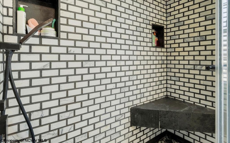 1511 Franklin Avenue, Clarksburg, West Virginia 26301, 2 Bedrooms Bedrooms, 6 Rooms Rooms,1 BathroomBathrooms,Single Family Detached,For Sale,Franklin,10163249