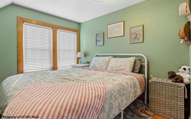 1511 Franklin Avenue, Clarksburg, West Virginia 26301, 2 Bedrooms Bedrooms, 6 Rooms Rooms,1 BathroomBathrooms,Single Family Detached,For Sale,Franklin,10163249